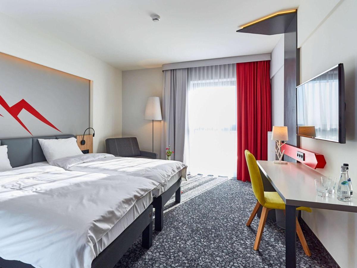 Ibis Styles Nowy Targ Hotel Bagian luar foto