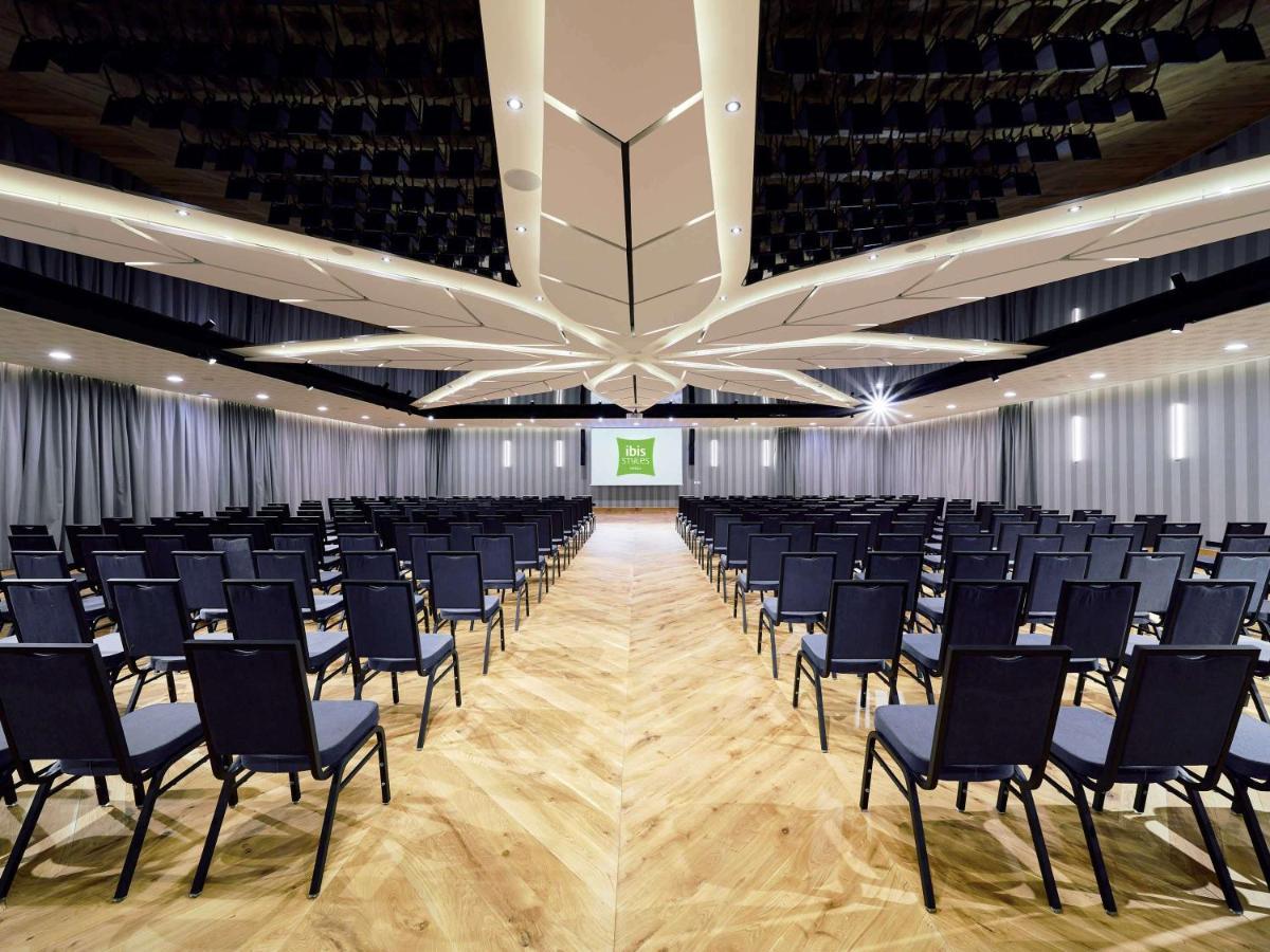 Ibis Styles Nowy Targ Hotel Bagian luar foto