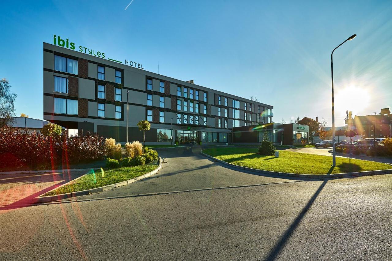 Ibis Styles Nowy Targ Hotel Bagian luar foto