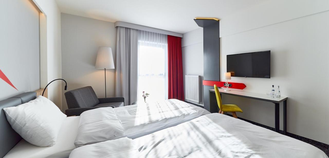 Ibis Styles Nowy Targ Hotel Bagian luar foto