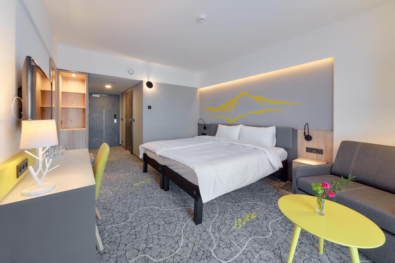 Ibis Styles Nowy Targ Hotel Bagian luar foto