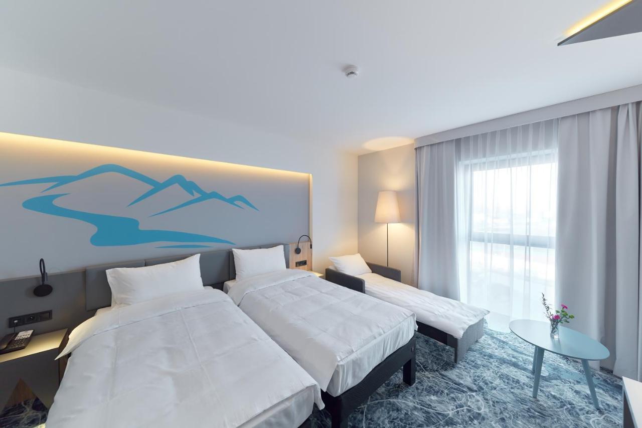 Ibis Styles Nowy Targ Hotel Bagian luar foto