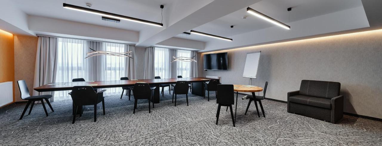 Ibis Styles Nowy Targ Hotel Bagian luar foto