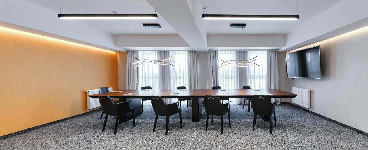 Ibis Styles Nowy Targ Hotel Bagian luar foto