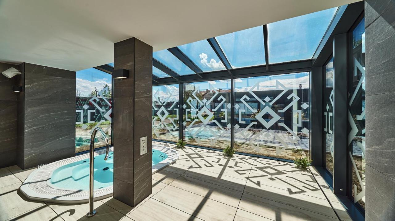 Ibis Styles Nowy Targ Hotel Bagian luar foto